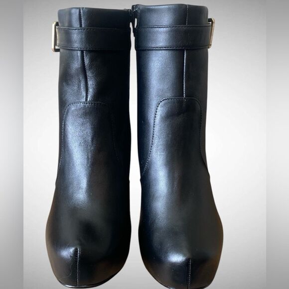 Express Black Genuine Leather ankle platform boots Gold buckleNWOB size 7 & 9.5 - Picture 3 of 10